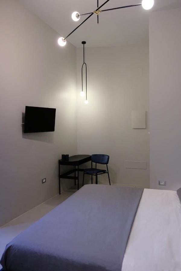 Luciani 33 Luxury Rooms Salerno Exterior photo