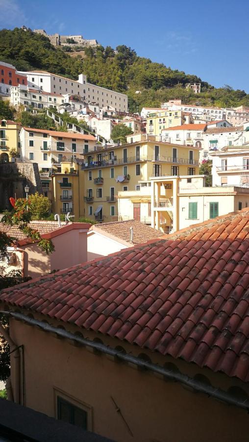 Luciani 33 Luxury Rooms Salerno Exterior photo