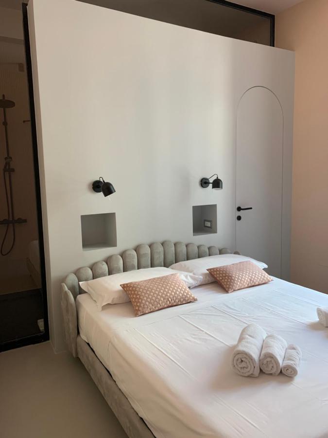 Luciani 33 Luxury Rooms Salerno Exterior photo